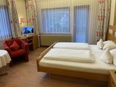 Doppelzimmer Balkon Talseite im Stammhaus