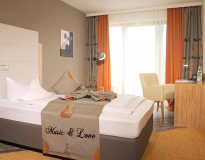 Hotel Freund: Comfort Single Room  "Bugatti King Size" 