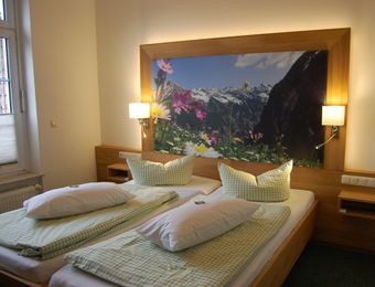  Doppelzimmer Komfort Hofseite - Biohotel Amadeus