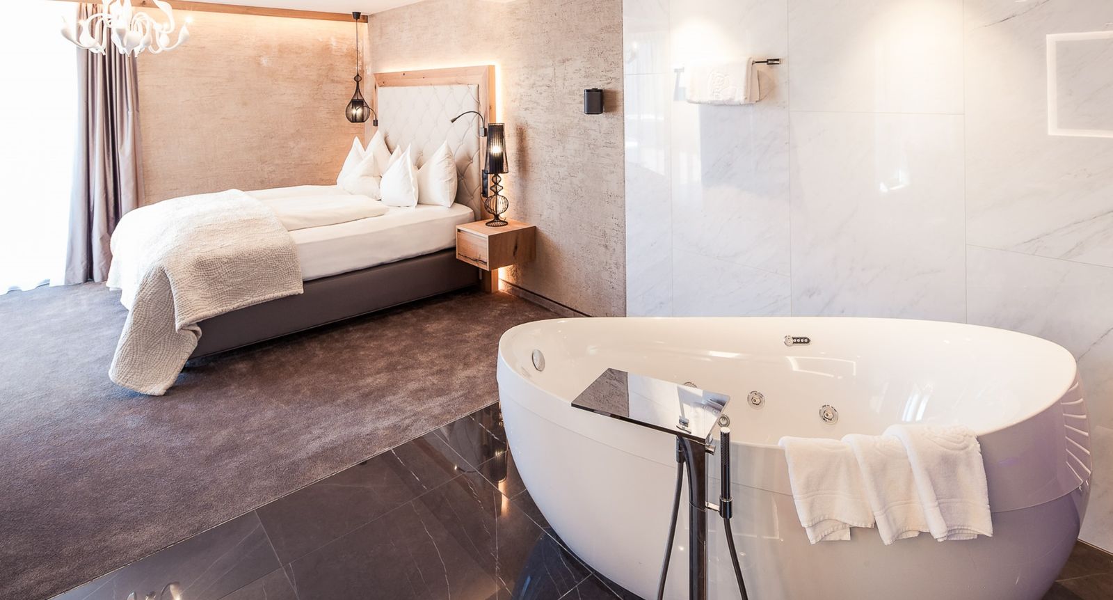 Präsidenten-Suite image 2 - Quellenhof Luxury Resort Passeier