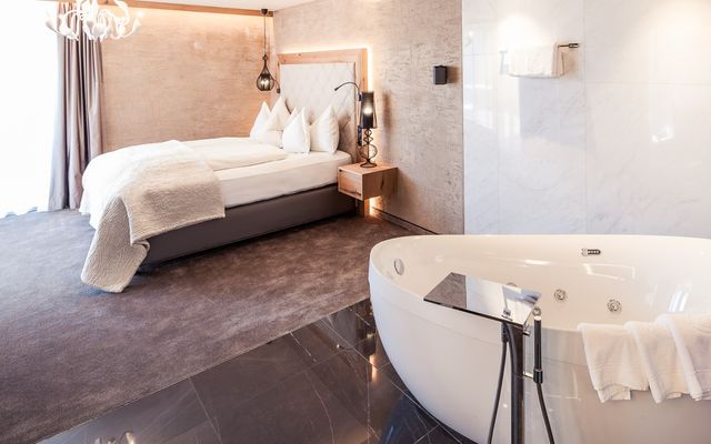 Präsidenten-Suite image 2 - Quellenhof Luxury Resort Passeier