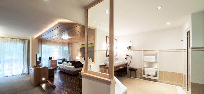 Quellenhof Luxury Resort Passeier: Double comfort room image #2