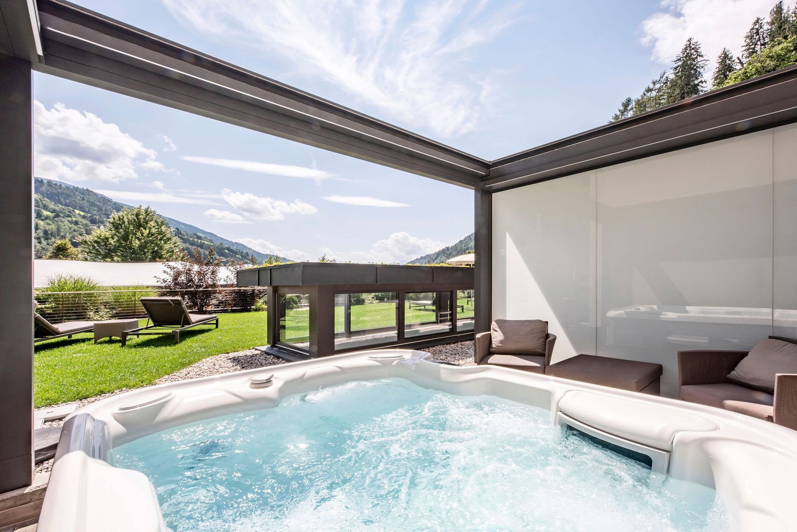 Rosen Suite Deluxe 1 image 5 - Quellenhof Luxury Resort Passeier