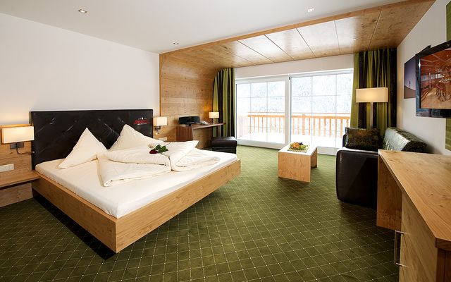 Zimmermädchen image 2 - BergSPA & Hotel Zamangspitze