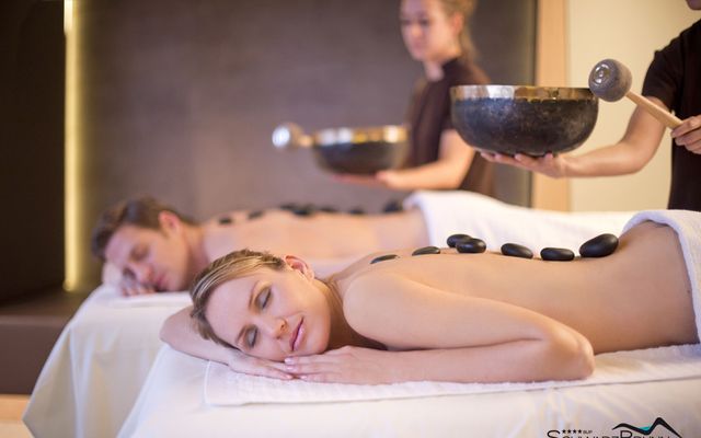 Schwarzbrunn Hotstone Massage
