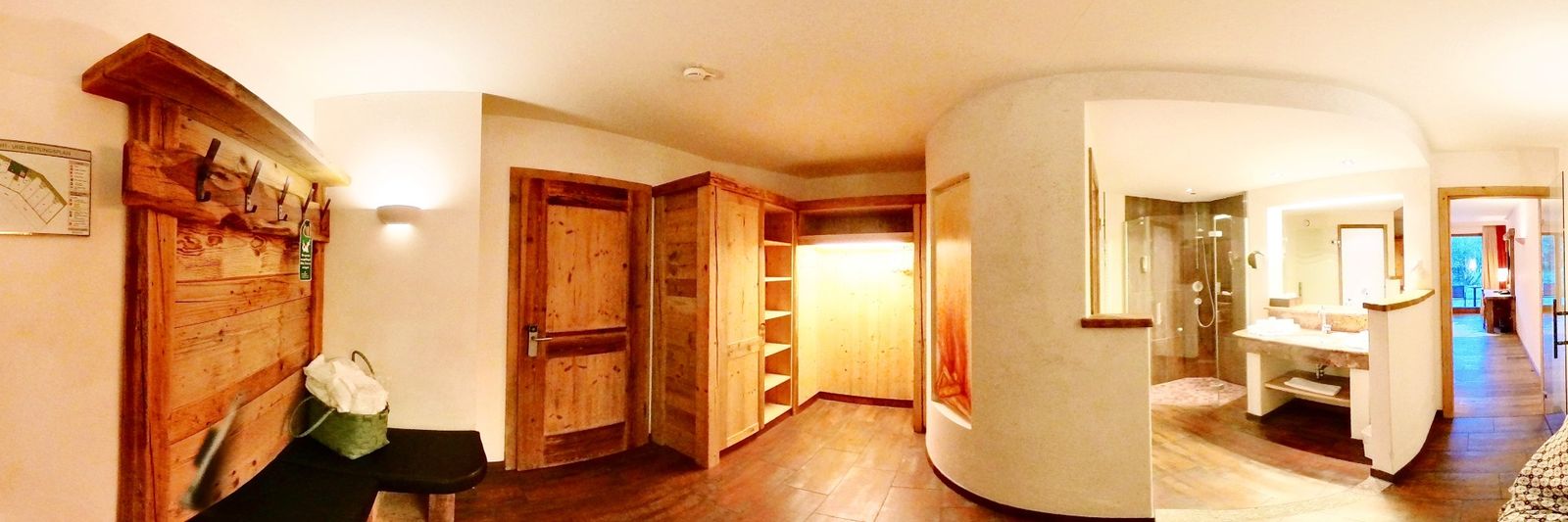 JUNIORSUITE DRACHENREICH FAMILY image 9 - Berghotel & Spa Hotel Feuriger Tatzlwurm 