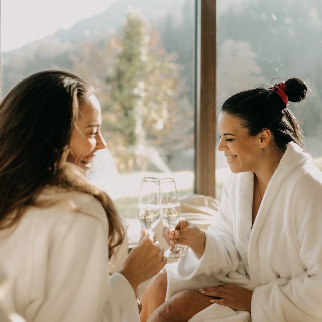 Angebot: ZEIT ZU ZWEIT - Hotel Feuriger Tatzlwurm 