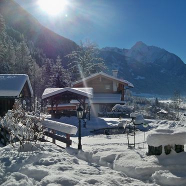 Winter, Bergchalet Klausner Enzian, Ramsau im Zillertal, Tirol, Tirol, Österreich