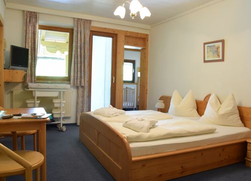 Pirker's room (1/4) - Pirker's Natur- & Bio Familienhotel