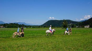 Ponyreiten am Ponyhof KlippKlapp