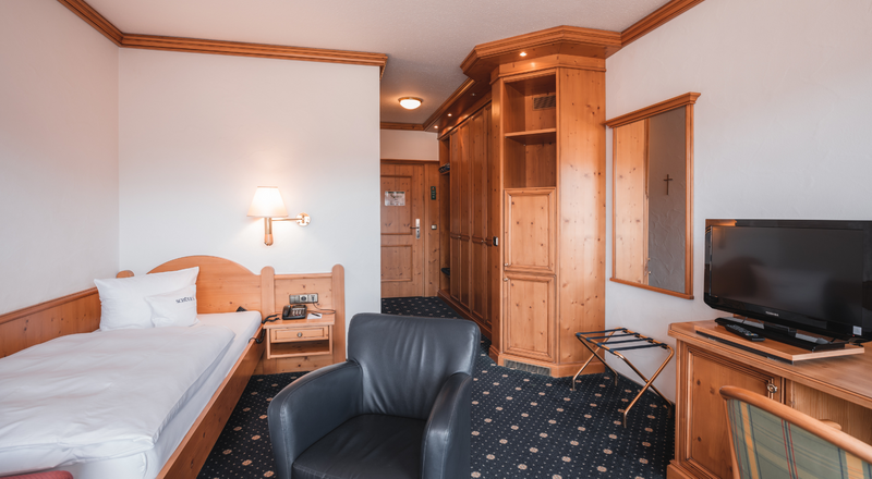 Lavendel mit Balkon seitlichem Bergblick (33 m²)