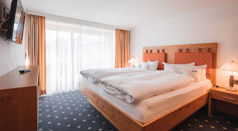 Enzian mit großem Südbalkon und Panoramablick (70 m²)