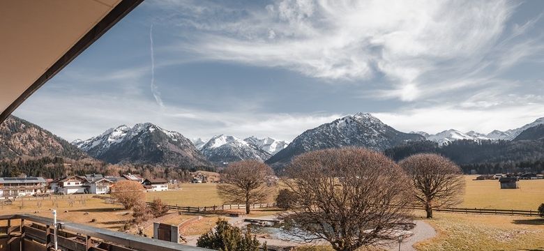 Schüle's Gesundheitsresort & Spa: Schlehe mit Südbalkon und Panoramablick image #7