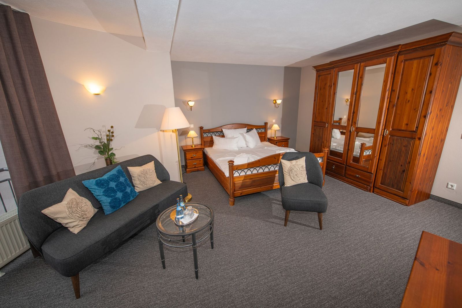 Turmzimmer image 2 - Wellnesshotel Felsenland Resort