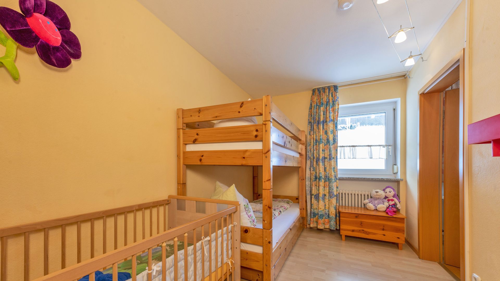 1. Kinderzimmer im 3 Raum Familien-Appartement ab 55 qm im Familotel Mein Krug | Familotel Fichtelgebirge FamilienKlub Krug | Mein Krug | Hotel Krug