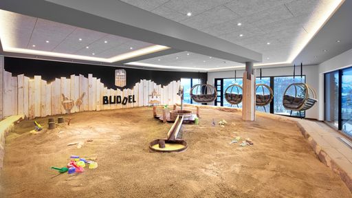Indoor-sandkasten Buddel für Spielspass bei jedem Wetter - Kinderhotel Allgäuer Berghof