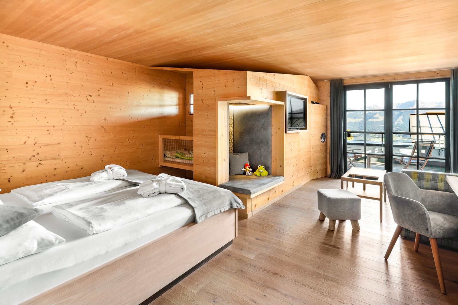 Familien-Suite Häschengrube image 1 - Familotel Allgäuer Alpen Allgäuer Berghof