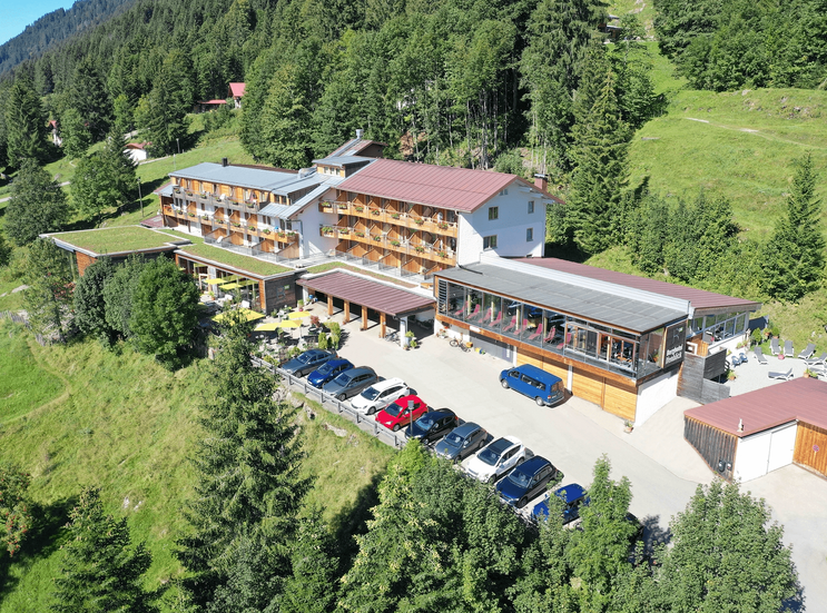 Biohotel Ifenblick: Vista estiva - Bio-Berghotel Ifenblick, Balderschwang, Allgäu, Baviera, Germania