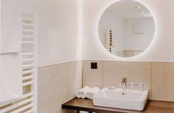 Biohotel Ifenblick: Room Hoher Ifen - Bathroom - Bio-Berghotel Ifenblick, Balderschwang, Allgäu, Bavaria, Germany