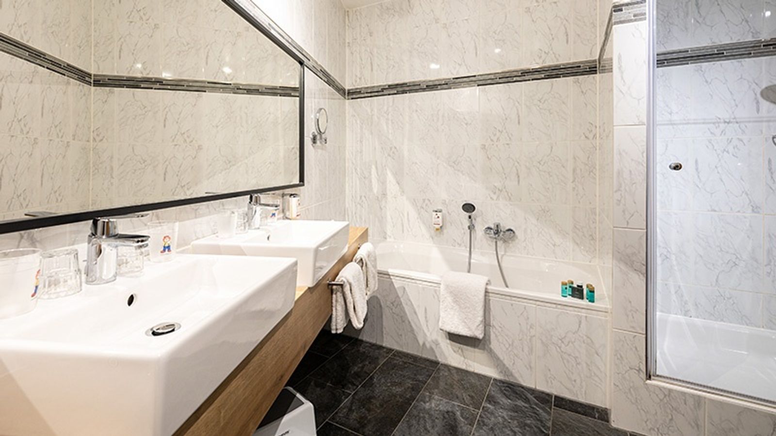 Suite Typ XL image 3 - Familotel Hochsauerland Sonnenpark