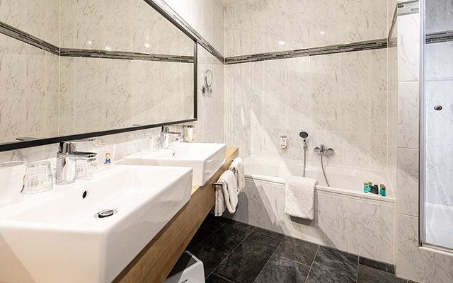 Suite Typ XL image 3 - Familotel Hochsauerland Sonnenpark