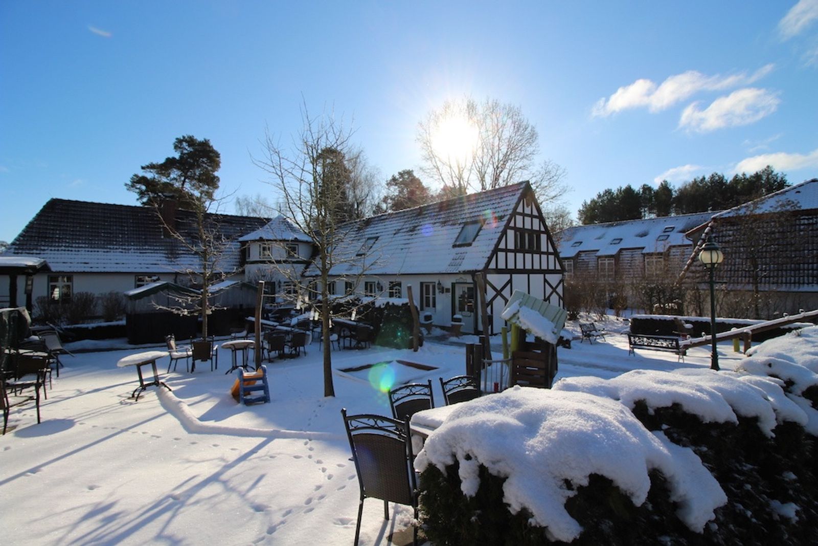 Jahreswechsel am See – Silvester im Borchard’s Rookhus image 2 - Familotel Mecklenburgische Seenplatte Borchard's Rookhus