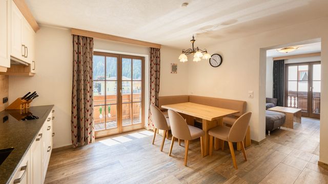 Ferienwohnung »Alpina« | 90 qm - 4-Raum