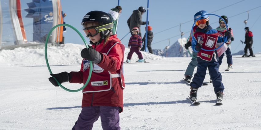 Hauptbild: Skiwochenende mit Kinderskikurs & Stubaier Gletscher Skipass - Alpenhotel Kindl