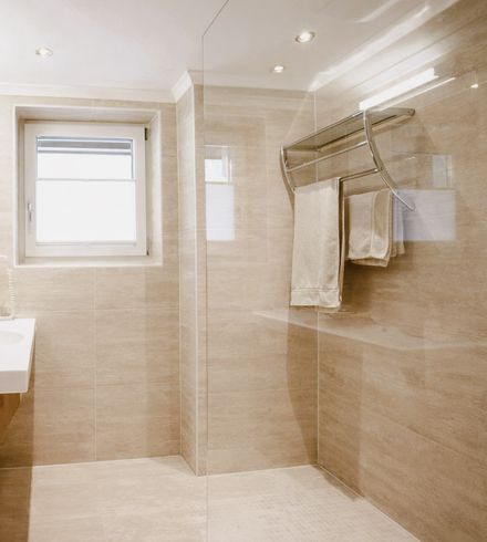 Doppelzimmer »Junior Zirbe« thumbnail 2 - Familotel Stubaital Alpenhotel Kindl