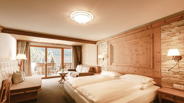 Doppelzimmer »Luxus Zirbe« | 45 qm - 1-Raum