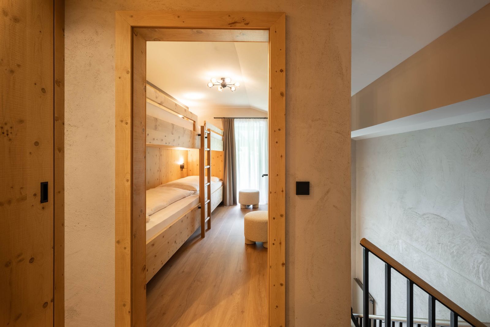 Familiensuite »Superior Zirbe« image 4 - Familotel Stubaital Alpenhotel Kindl