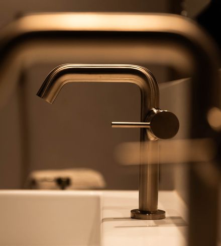 Familiensuite »Premium Zirbe mit privatem Innenhof« thumbnail 4 - Familotel Stubaital Alpenhotel Kindl