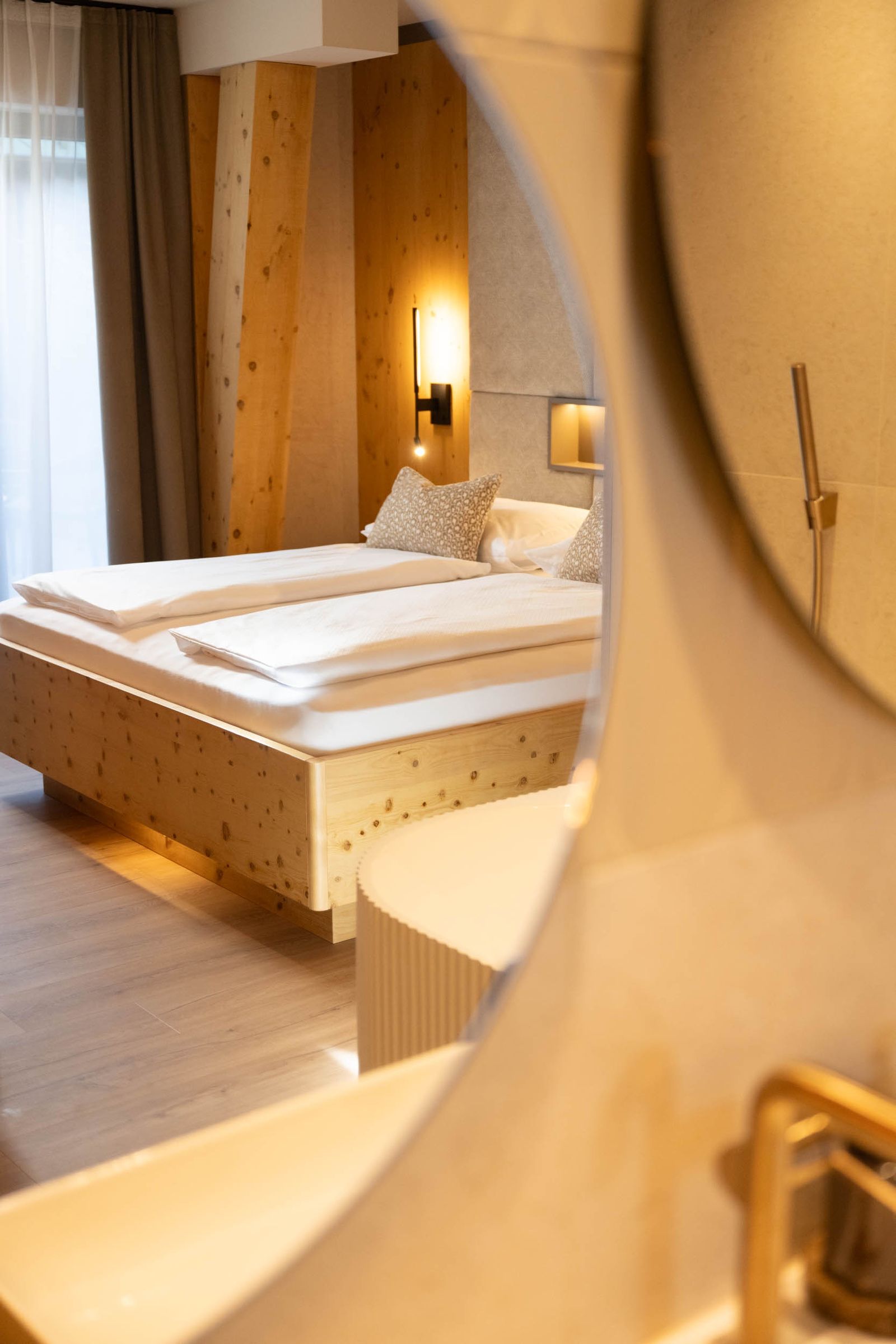 Familiensuite »Premium Zirbe mit privatem Innenhof« image 15 - Familotel Stubaital Alpenhotel Kindl
