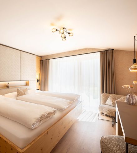 Familiensuite »Junior Zirbe« thumbnail 1 - Familotel Stubaital Alpenhotel Kindl