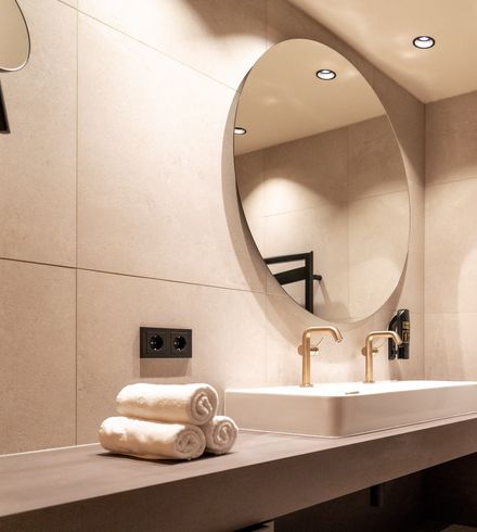 NEW! Double room »Premium Zirbe« image 4 - Familotel Stubaital Alpenhotel Kindl