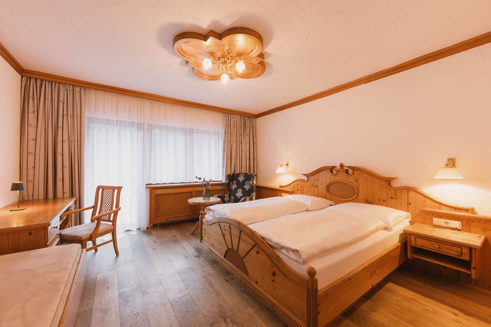 Doppelzimmer »Komfort« image 1 - Familotel Stubaital Alpenhotel Kindl