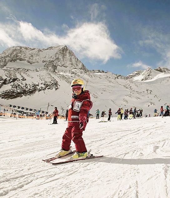 Hauptbild: Skisporttage mit Kinderskikurs & Stubai Skipass - Alpenhotel Kindl