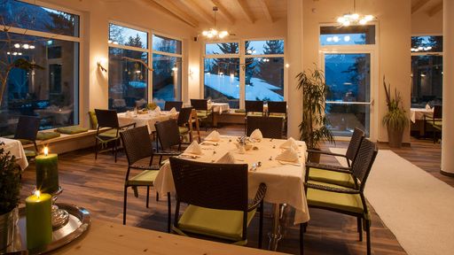 Erfreuen Sie sich und Ihren Gaumen im Restaurant des Familotels Lärchenhof an Köstlichkeiten und Spezialitäten.