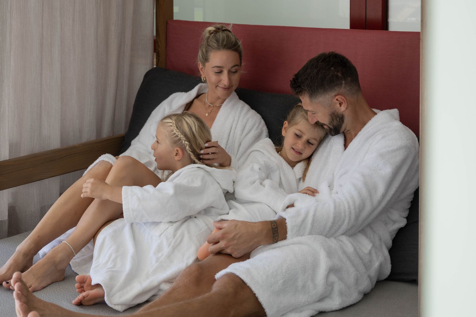 WINTER-WELLNESS-Zauber & Kuschelzeit image 3 - Familotel Salzburger Land Familienhotel Oberkarteis