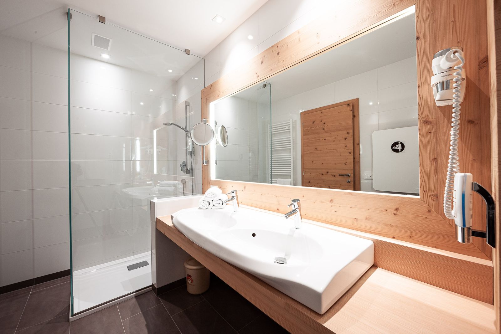 Nidum Panorama image 2 - Familotel Südtirol Family Home Alpenhof