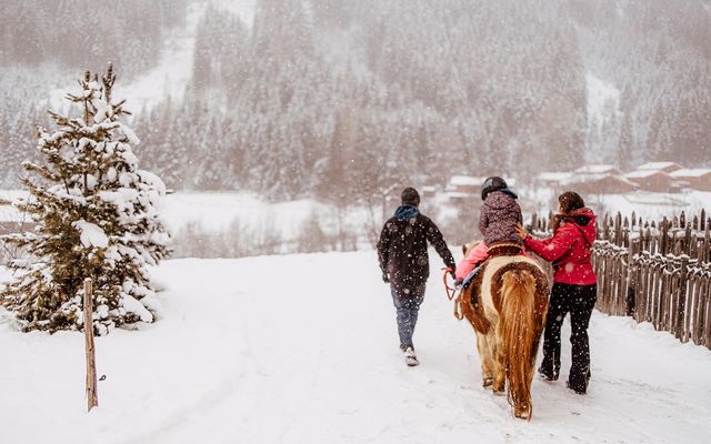 Familotel Südtirol Huber: Schneeflocken & Familienzeit – Kurzurlaub im Huber