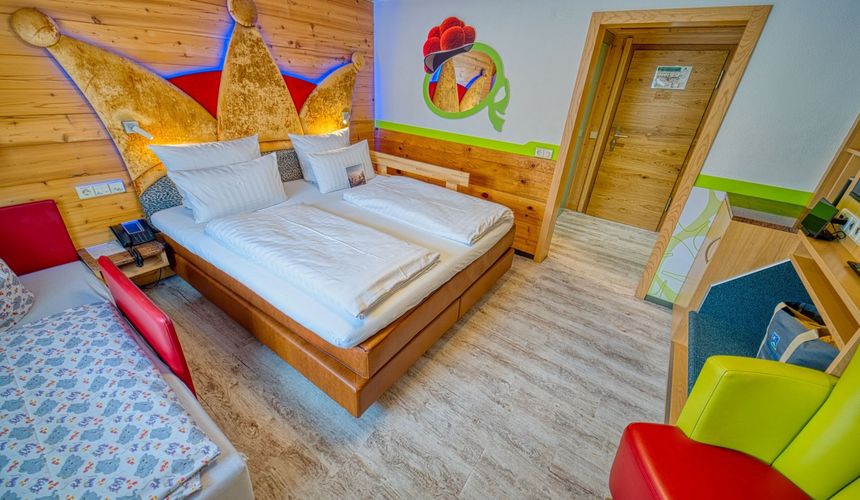 Doppelzimmer image 3 - Familotel Hochschwarzwald Feldberger Hof