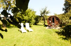 Biohotel LindenGut: Mobil Home – Schafen im Holzfass - LindenGut, Dipperz, OT Kohlgrund, Hessen, Deutschland
