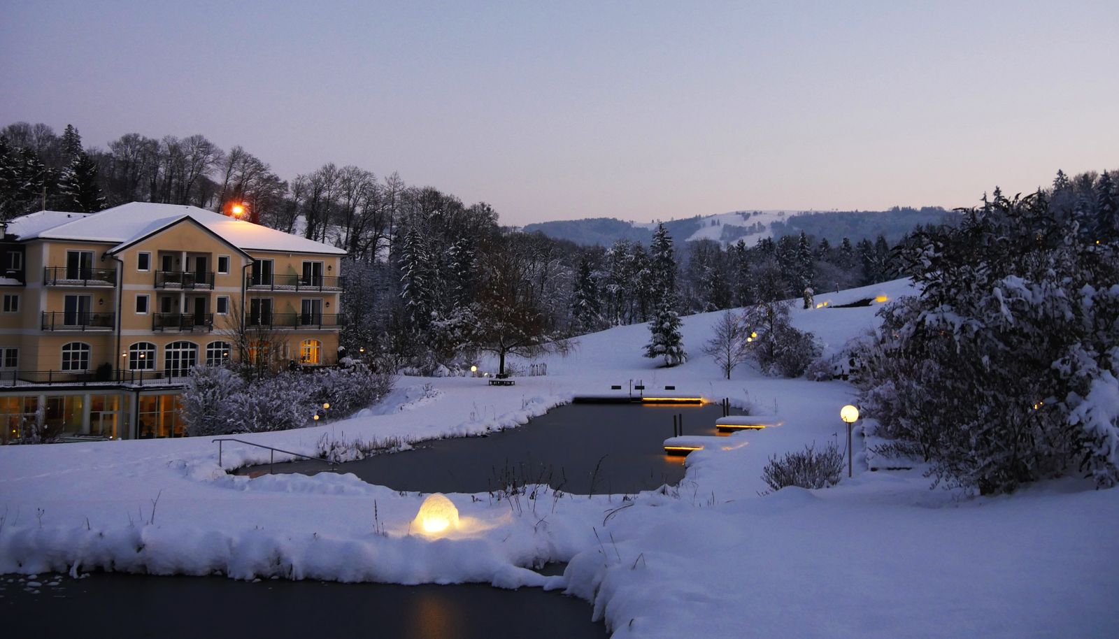 Verschneiter Garten im RelaxResort Kothmühle