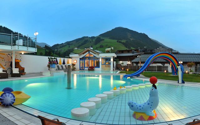 Happy moments for teens in the high summer image 1 - Familotel Saalbach Hinterglemm Wellness- & Familienhotel Egger