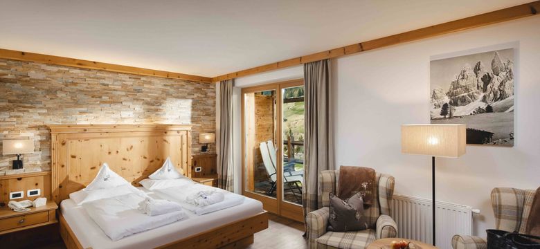 Dolomit Resort Cyprianerhof: Alpinea family room image #1