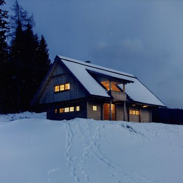 Winter, Gregor Peter Hütte, Preitenegg, Kärnten, Carinthia , Austria