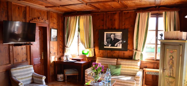 Relais & Châteaux Hotel Tennerhof: Double Room James Bond image #3