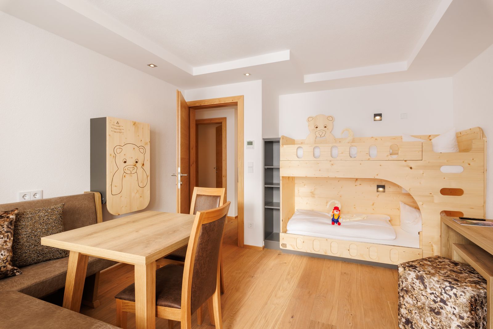 NEU Emmis Familienzimmer image 1 - Familotel Tiroler Zugspitzarena Kaiserhof