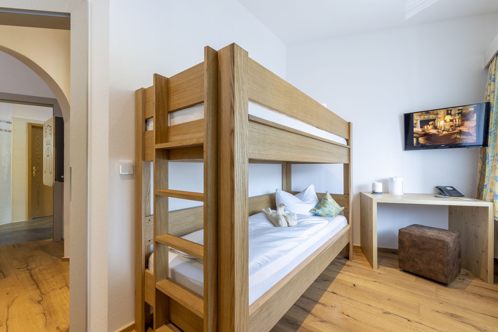 Turmsuite image 3 - Familotel Tiroler Zugspitzarena Kaiserhof